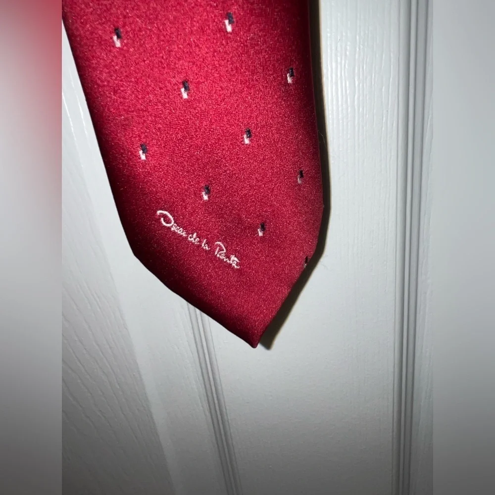 Oscar de la Renta Red Tie with Subtle Dots